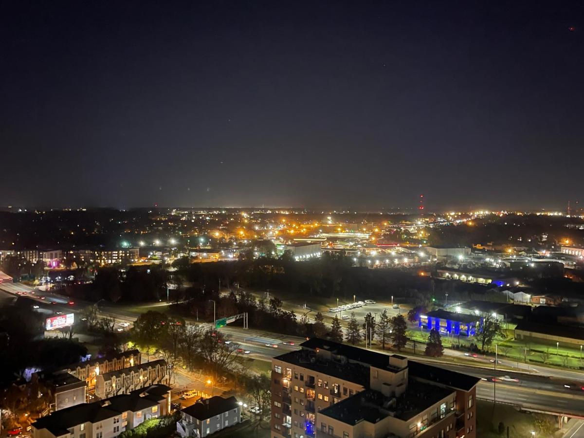 Luxurious 1Br Uptown Highrise/ Balcony With City View! ชาร์ล็อต ภายนอก รูปภาพ